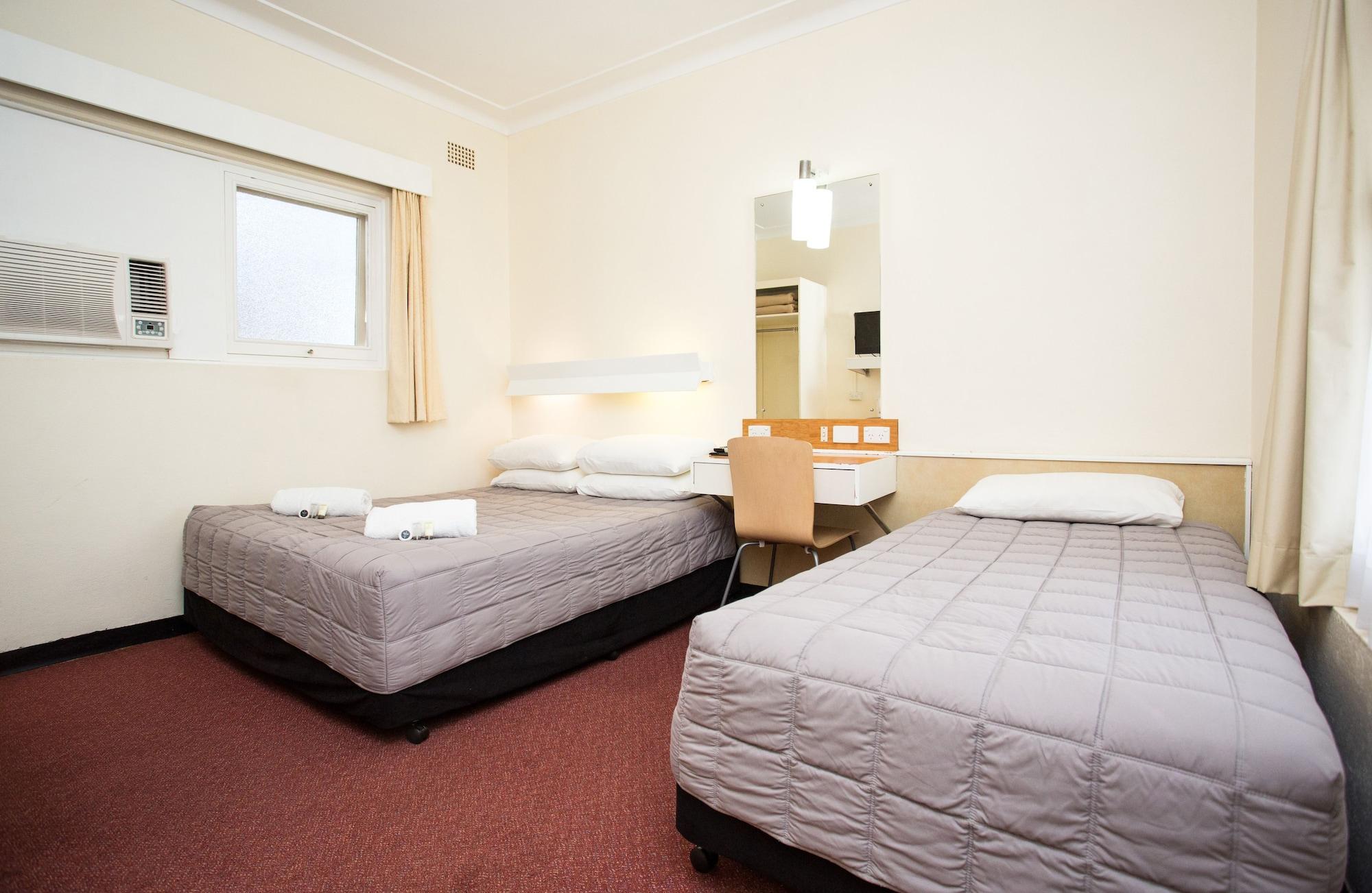 Cowra Motor Inn Экстерьер фото