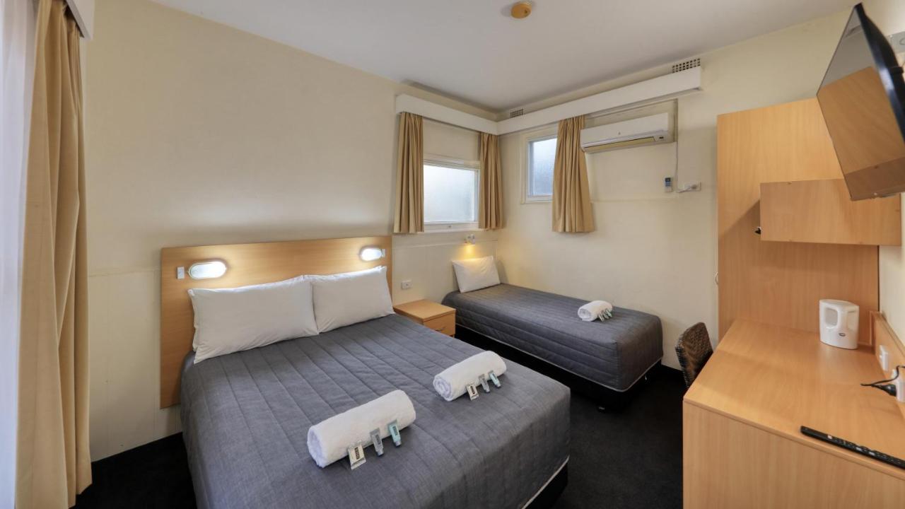 Cowra Motor Inn Экстерьер фото