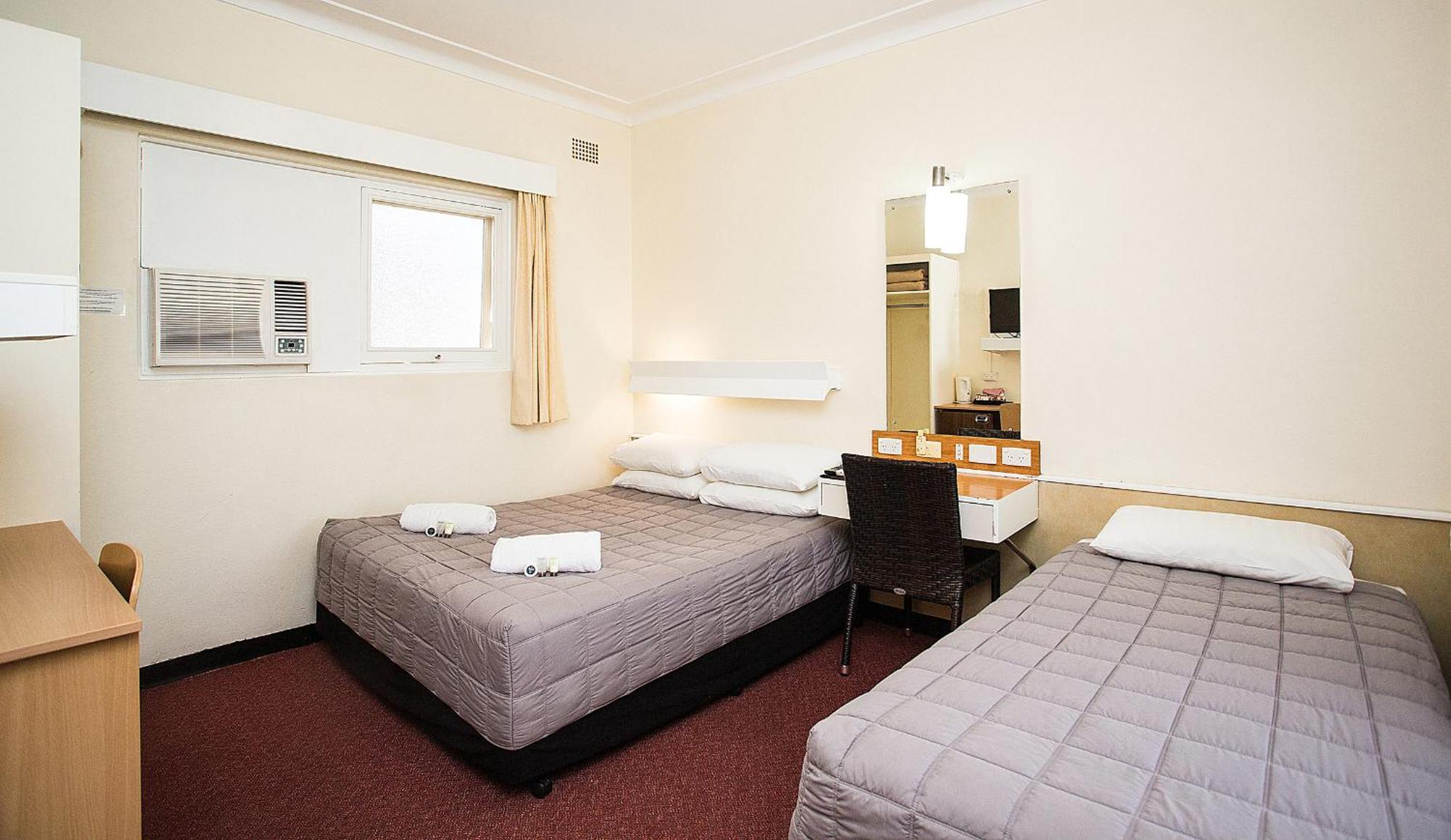 Cowra Motor Inn Экстерьер фото