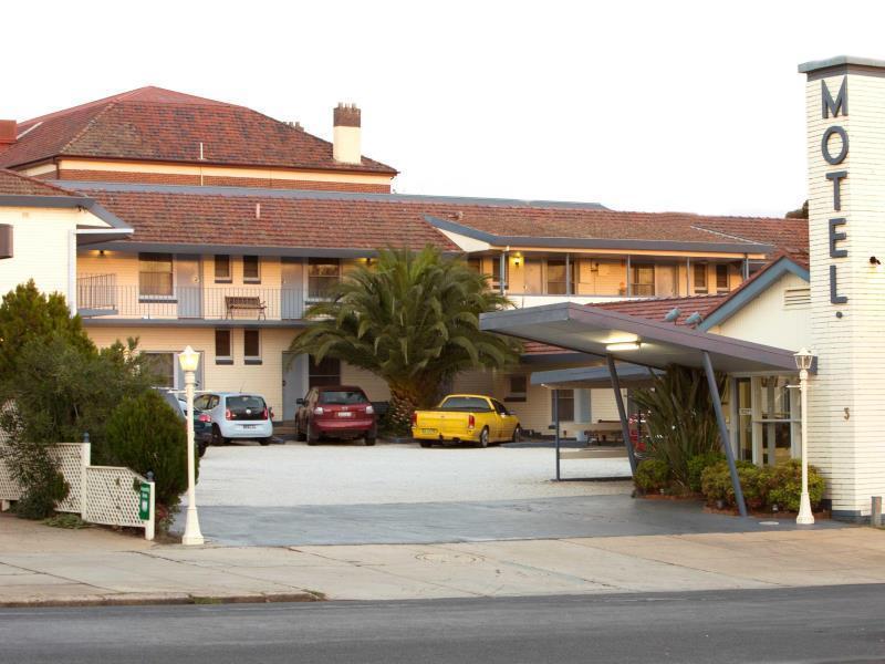 Cowra Motor Inn Экстерьер фото