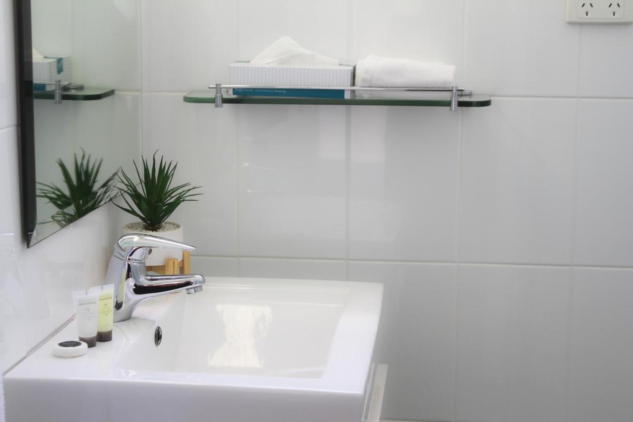 Cowra Motor Inn Экстерьер фото