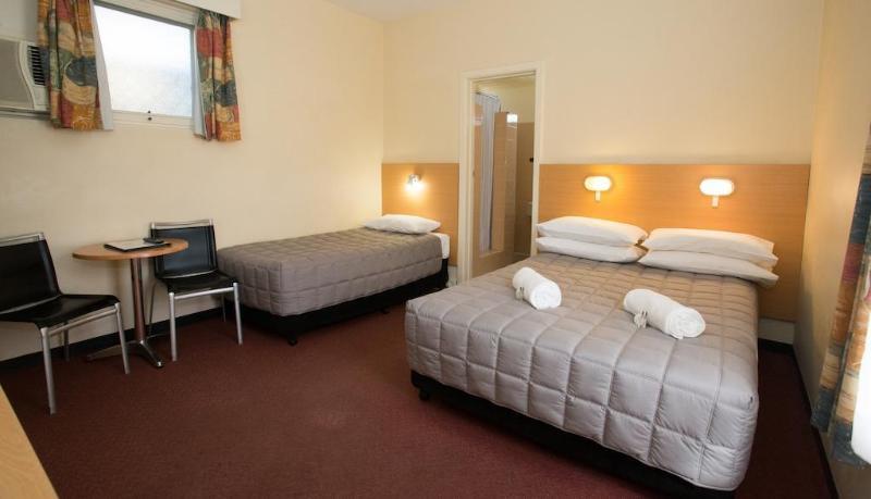 Cowra Motor Inn Экстерьер фото